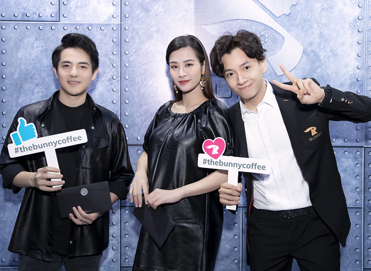 TOP 10 mẫu quạt cầm tay hình thú giá rẻ đáng yêu nhất 2022 #40 TOP 10 mẫu quạt cầm tay hình thú giá rẻ đáng yêu nhất 2022